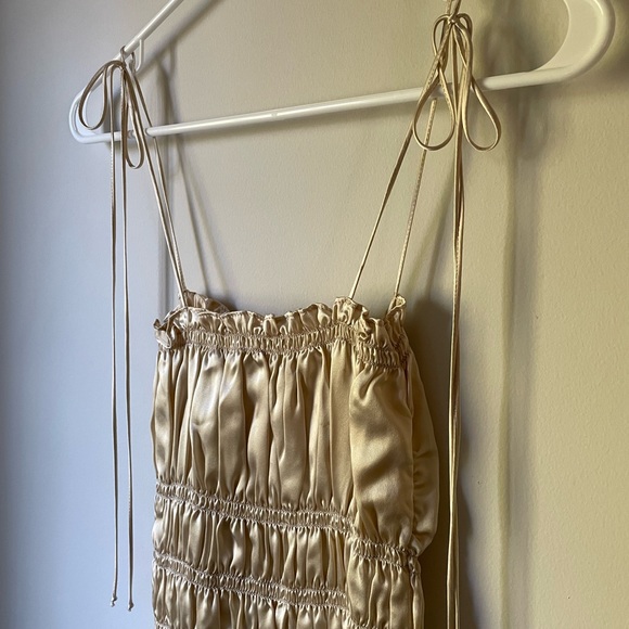 NWT Reformation Viviana Silk Top Ivory Sz S - Picture 7 of 9